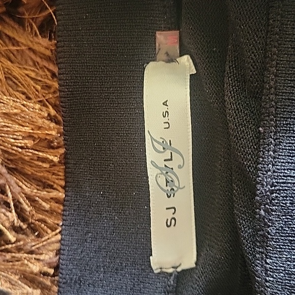 SJ Styles Ruffle Sweater - Picture 3 of 3